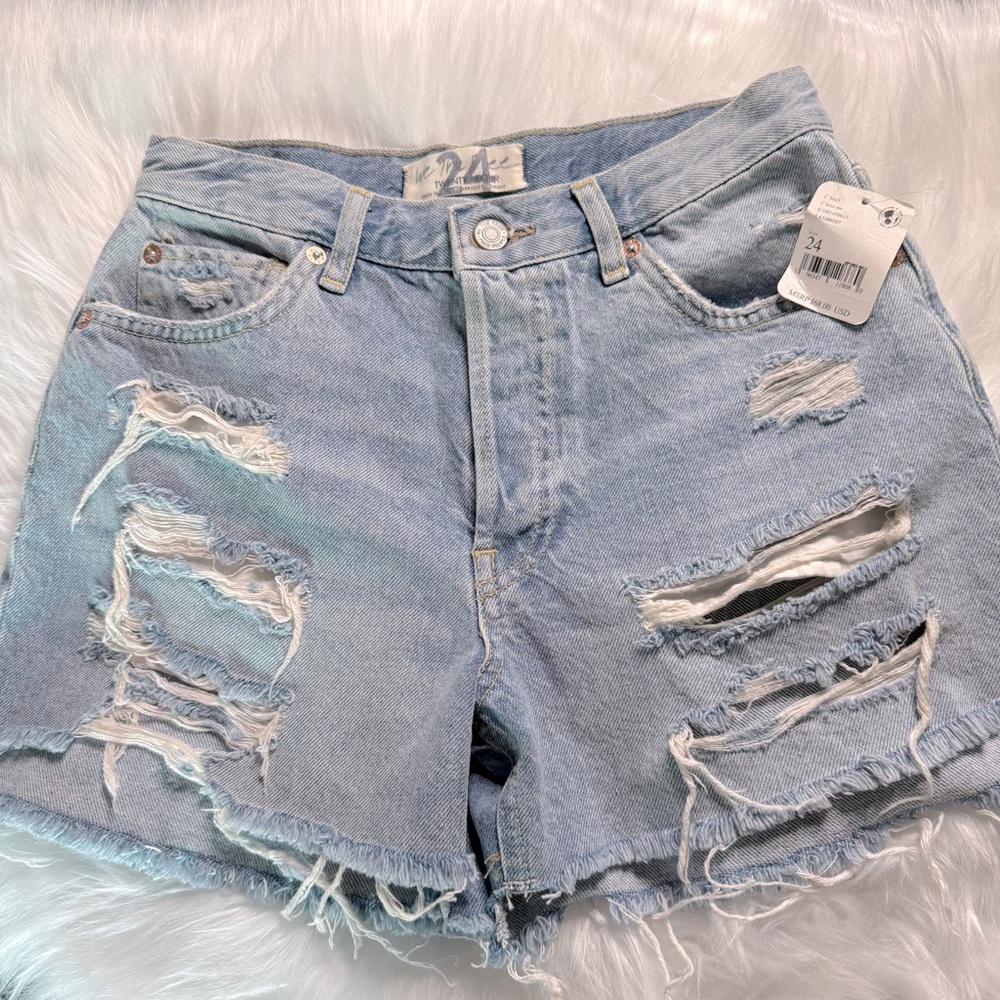 NWT We The Free distressed denim shorts